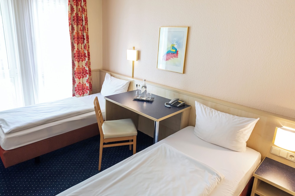 ACHAT Hotel Leipzig Messe — Hotel rooms in Leipzig, Saxony
