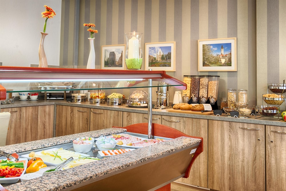 ACHAT Hotel Leipzig Messe — Restaurant & bars in Leipzig, Saxony