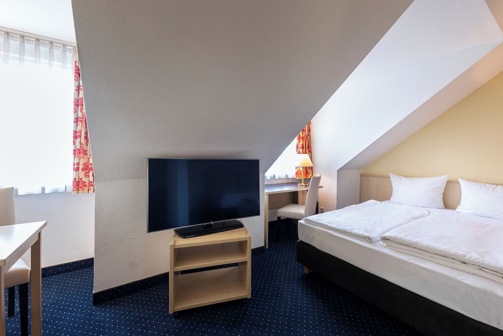 ACHAT Hotel Leipzig Messe — Hotel rooms in Leipzig, Saxony