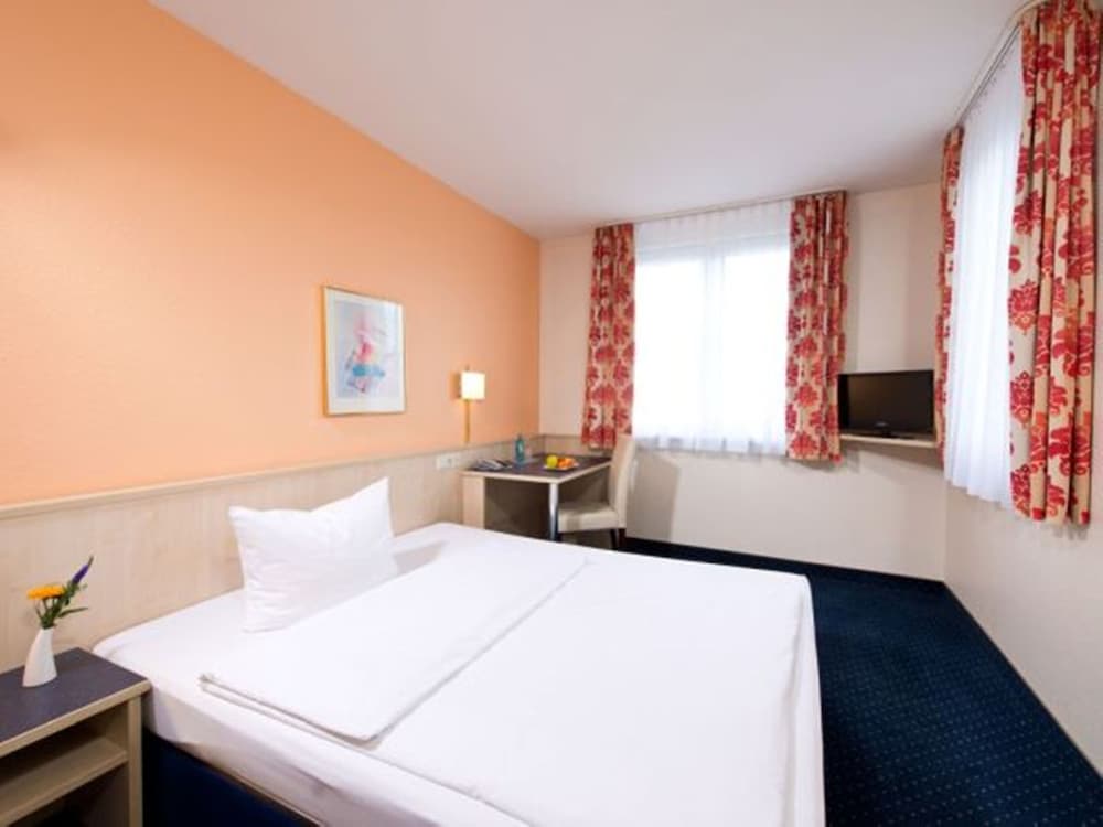 ACHAT Hotel Leipzig Messe — Hotel rooms in Leipzig, Saxony