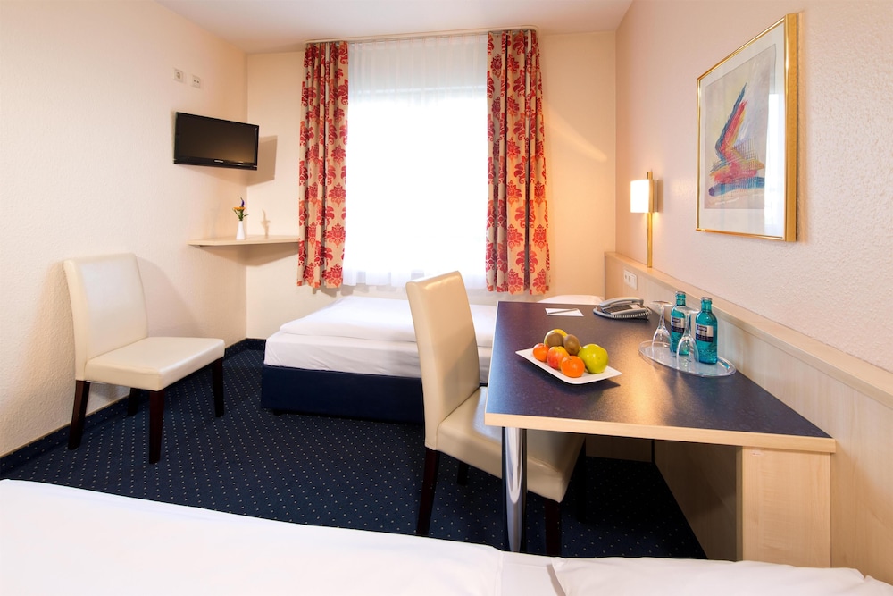 ACHAT Hotel Leipzig Messe — Hotel rooms in Leipzig, Saxony