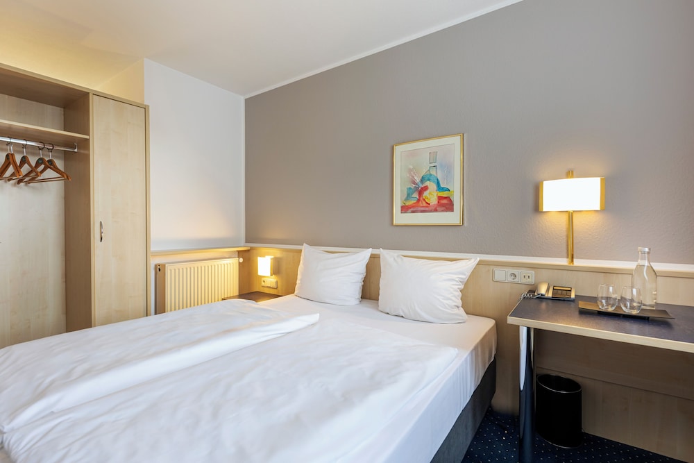 ACHAT Hotel Leipzig Messe — Hotel rooms in Leipzig, Saxony