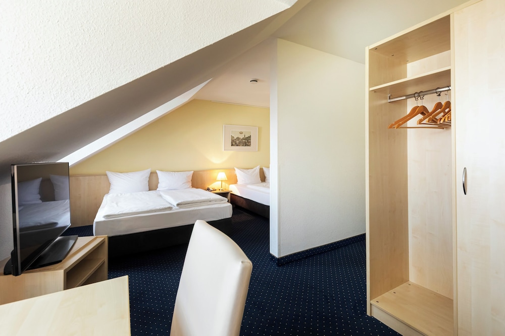 ACHAT Hotel Leipzig Messe — Hotel rooms in Leipzig, Saxony