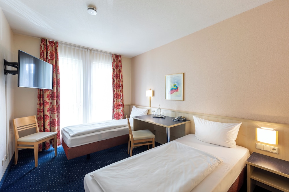 ACHAT Hotel Leipzig Messe — Hotel rooms in Leipzig, Saxony