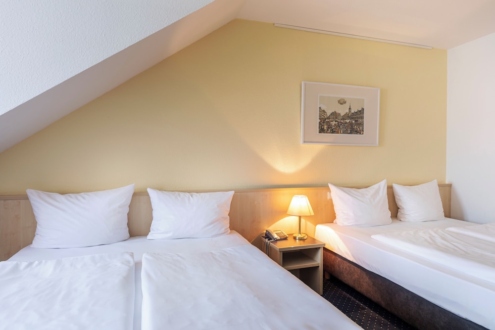 ACHAT Hotel Leipzig Messe — Hotel rooms in Leipzig, Saxony