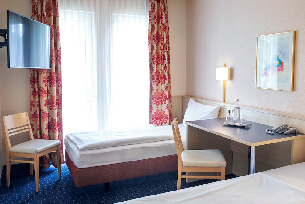 ACHAT Hotel Leipzig Messe — Hotel rooms in Leipzig, Saxony