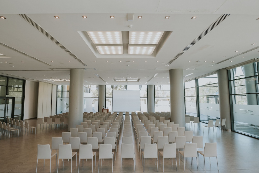 Hotel Deloix Aqua Center — Hotel building in Benidorm, Valencian Community
