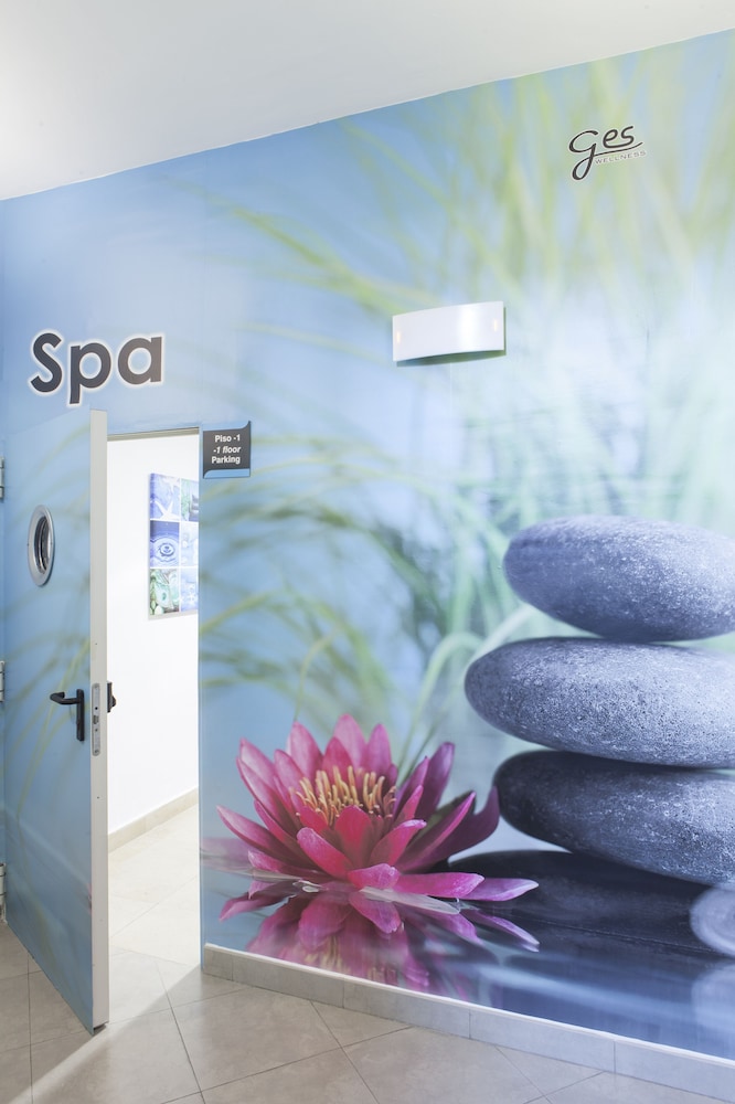 Hotel Deloix Aqua Center — Spa in Benidorm, Valencian Community