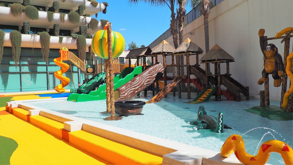 Hotel Deloix Aqua Center — Attractions for children in Benidorm, Valencian Community