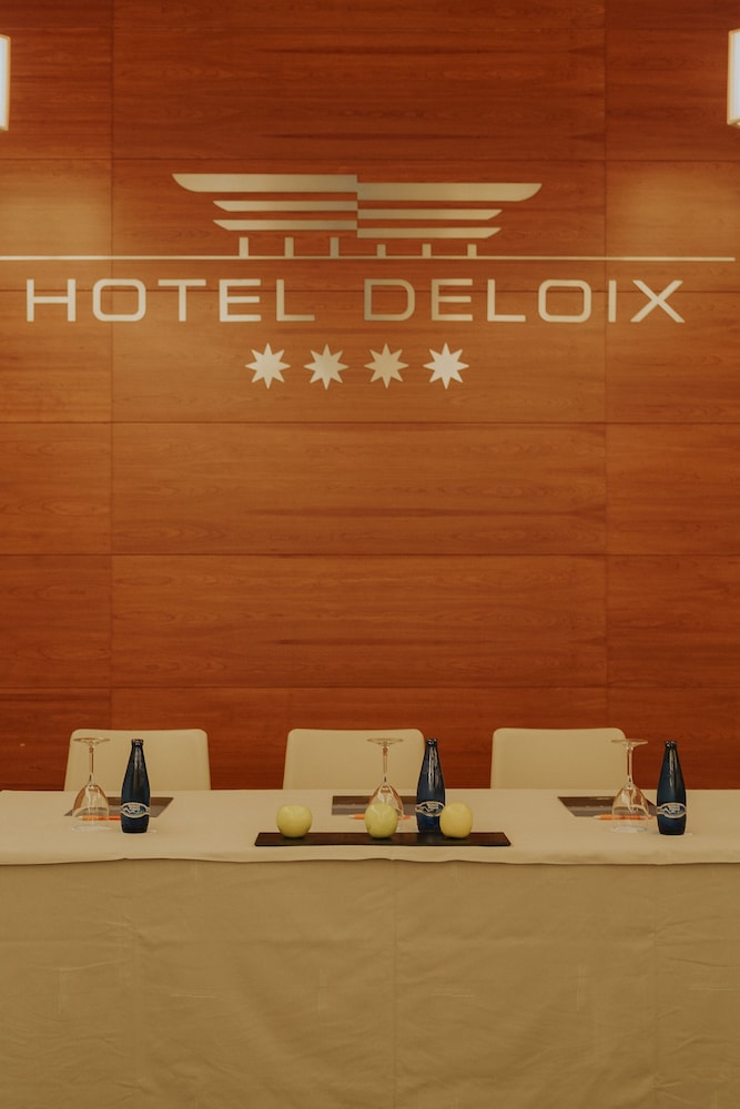 Hotel Deloix Aqua Center — Restaurant & bars in Benidorm, Valencian Community