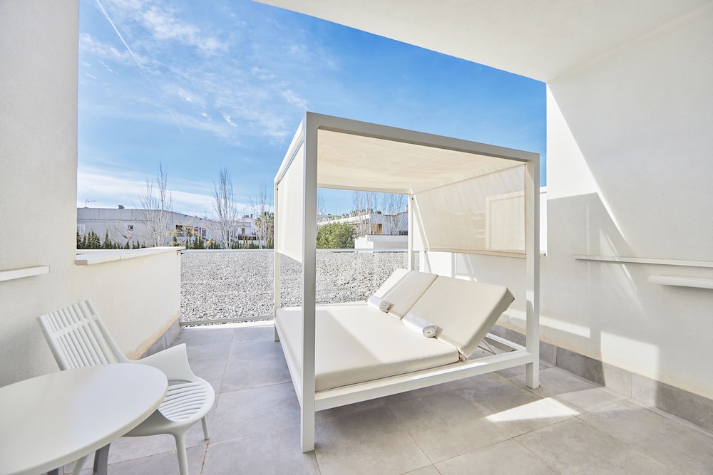 Hotel Astoria Playa - Adults Only — Hotel rooms in Alcudia, Balearic Islands