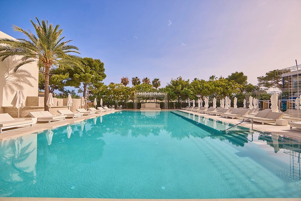 Hotel Astoria Playa - Adults Only — Swimming pool in Alcudia, Balearic Islands