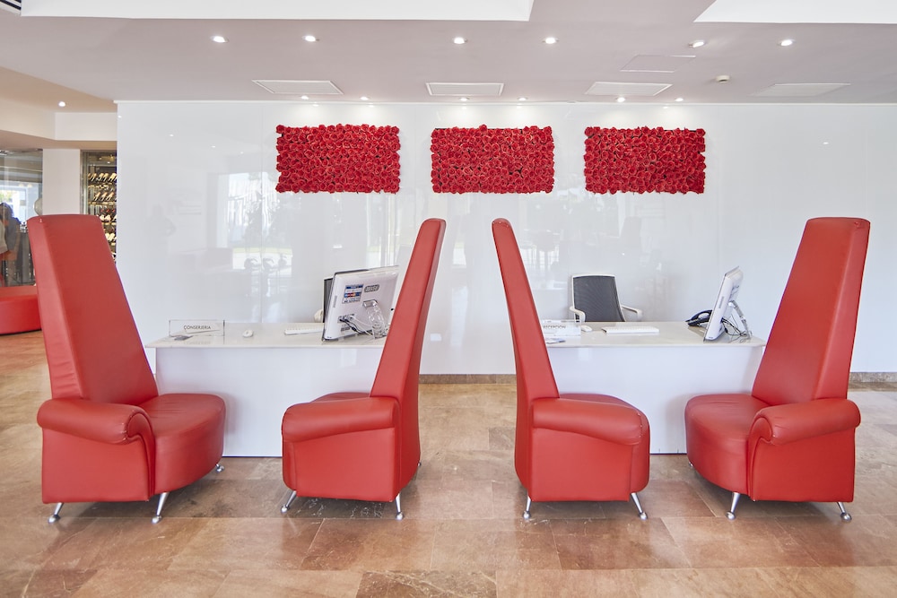 Hotel Astoria Playa - Adults Only — Hotel building in Alcudia, Balearic Islands