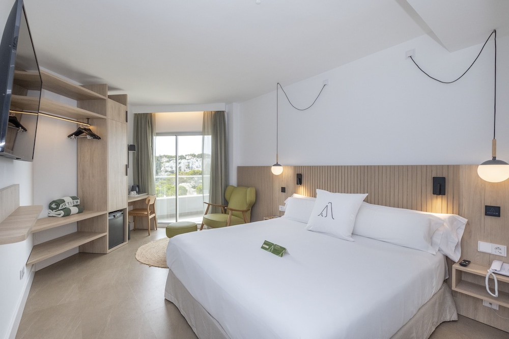 ARTIEM Audax - Adults Only Hotel — Hotel rooms in Cala Galdana, Balearic Islands