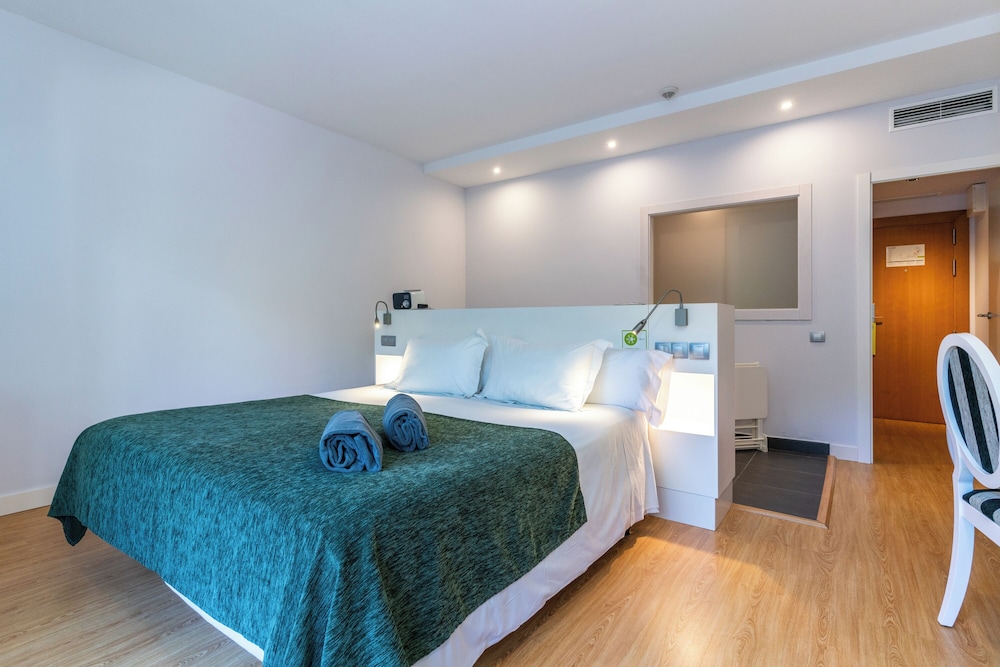 ARTIEM Audax - Adults Only Hotel — Hotel rooms in Cala Galdana, Balearic Islands