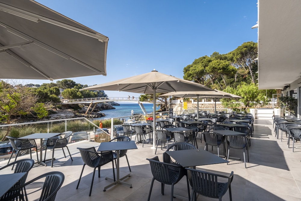 ARTIEM Audax - Adults Only Hotel — Restaurant & bars in Cala Galdana, Balearic Islands