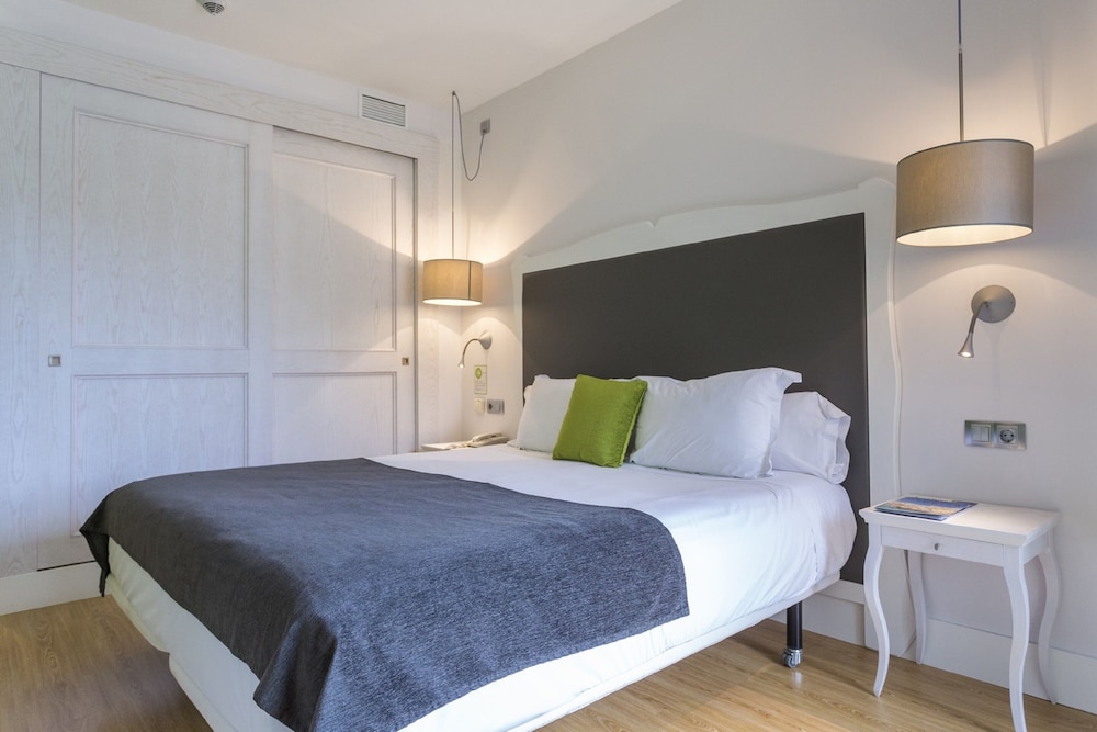 ARTIEM Audax - Adults Only Hotel — Hotel rooms in Cala Galdana, Balearic Islands