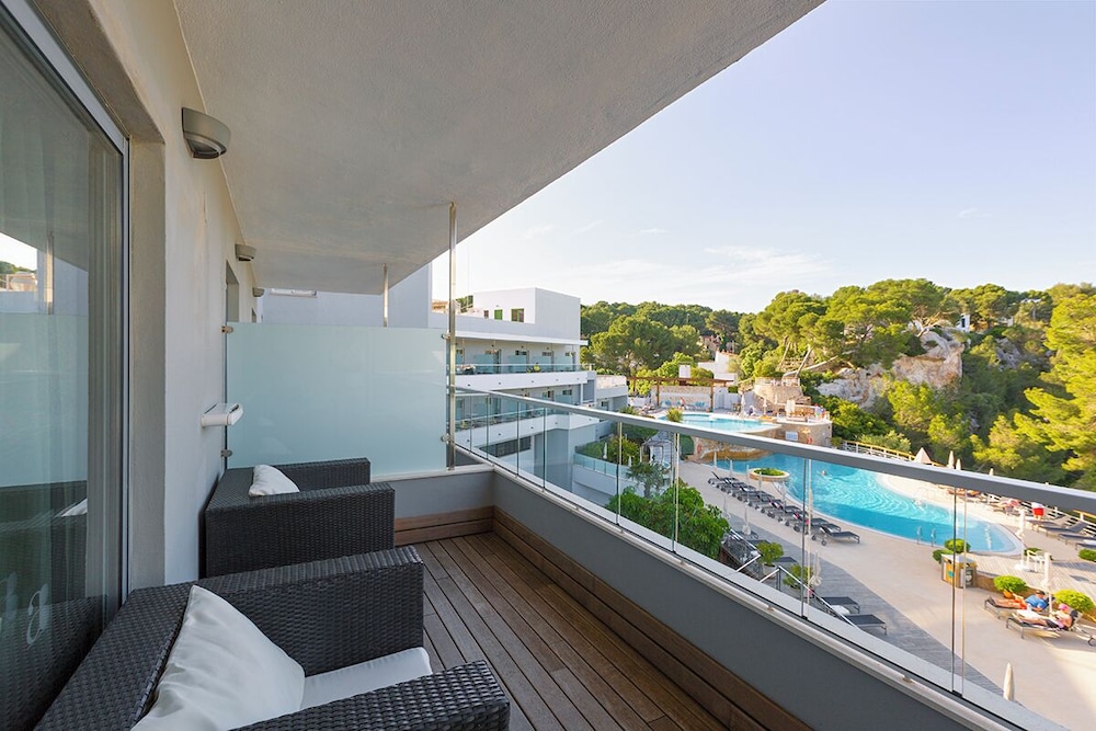 ARTIEM Audax - Adults Only Hotel — Hotel rooms in Cala Galdana, Balearic Islands