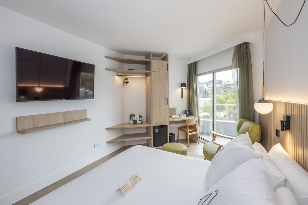 ARTIEM Audax - Adults Only Hotel — Hotel rooms in Cala Galdana, Balearic Islands