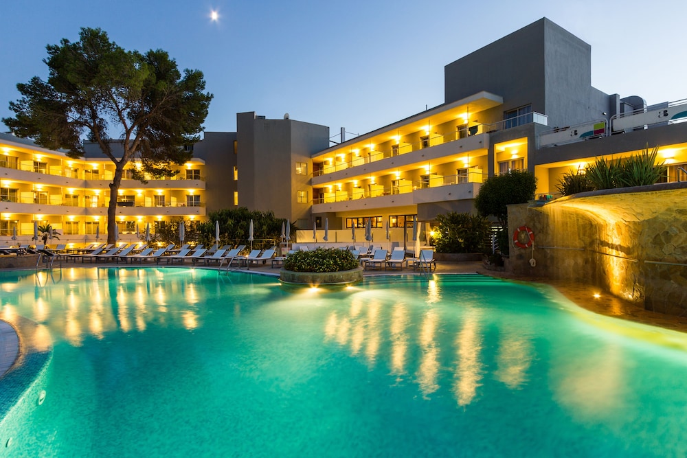 ARTIEM Audax - Adults Only Hotel — Swimming pool in Cala Galdana, Balearic Islands