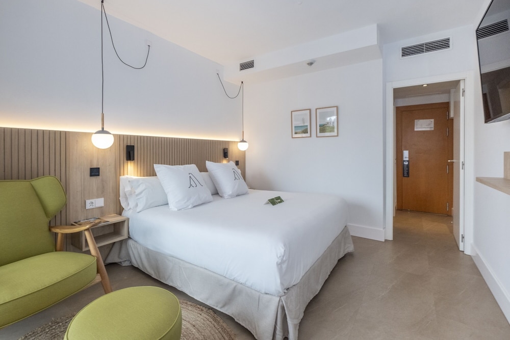 ARTIEM Audax - Adults Only Hotel — Hotel rooms in Cala Galdana, Balearic Islands