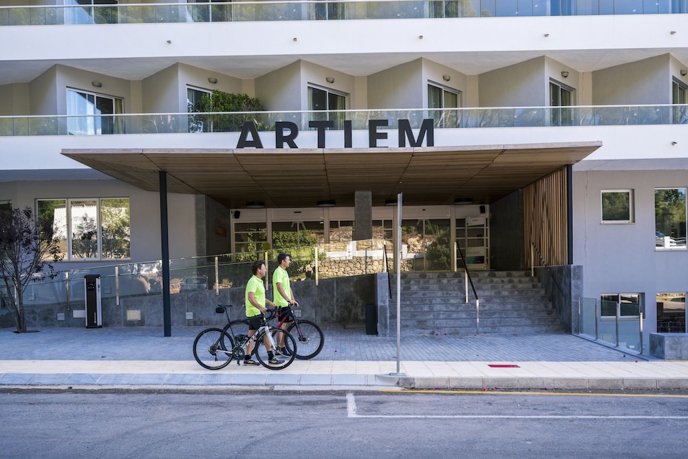 ARTIEM Audax - Adults Only Hotel — Hotel building in Cala Galdana, Balearic Islands