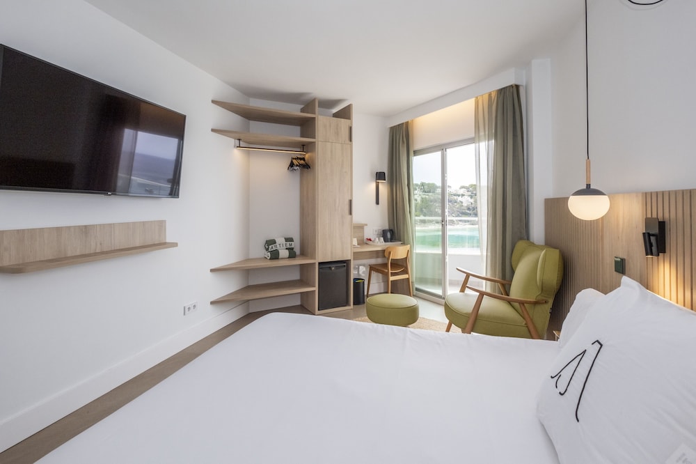ARTIEM Audax - Adults Only Hotel — Hotel rooms in Cala Galdana, Balearic Islands