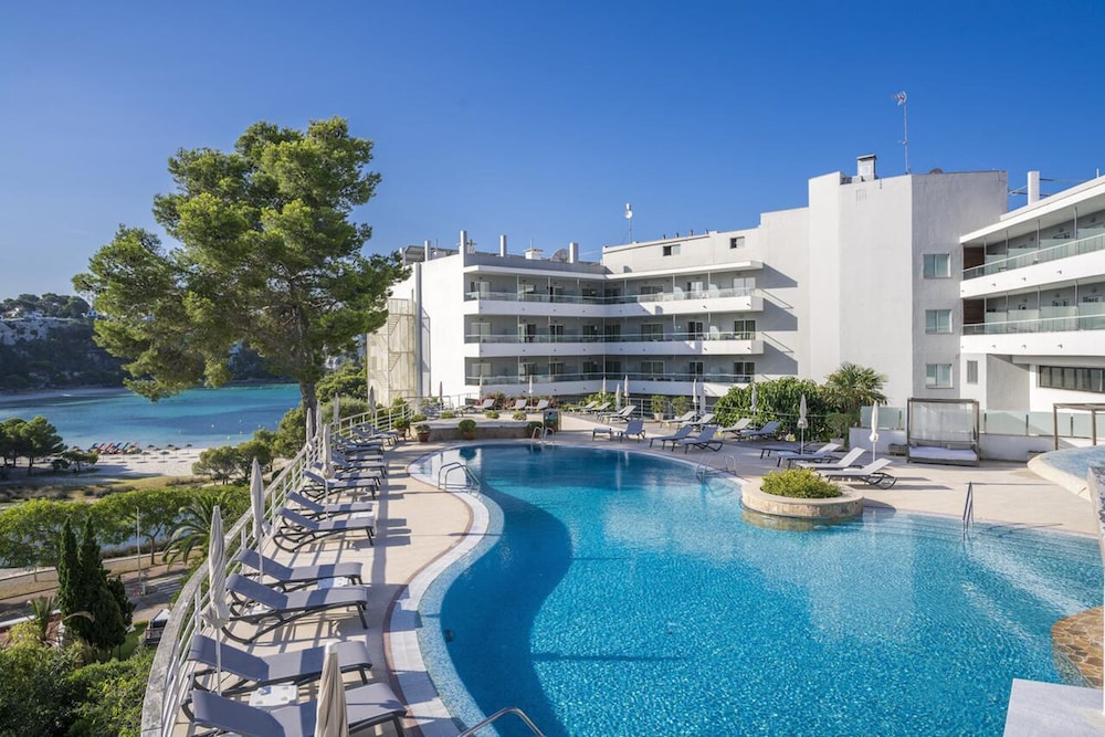 ARTIEM Audax - Adults Only Hotel — Swimming pool in Cala Galdana, Balearic Islands