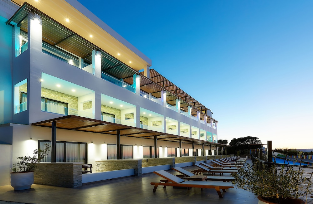 Arminda Hotel & Spa — Hotel building in Stalida