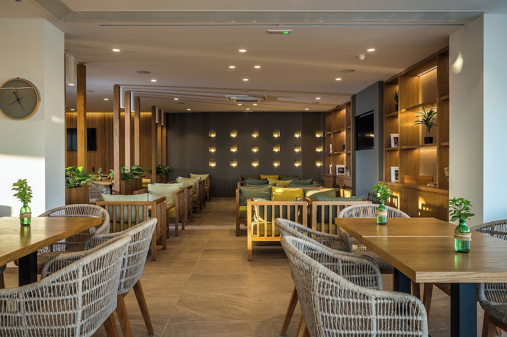 Arminda Hotel & Spa — Restaurant & bars in Stalida