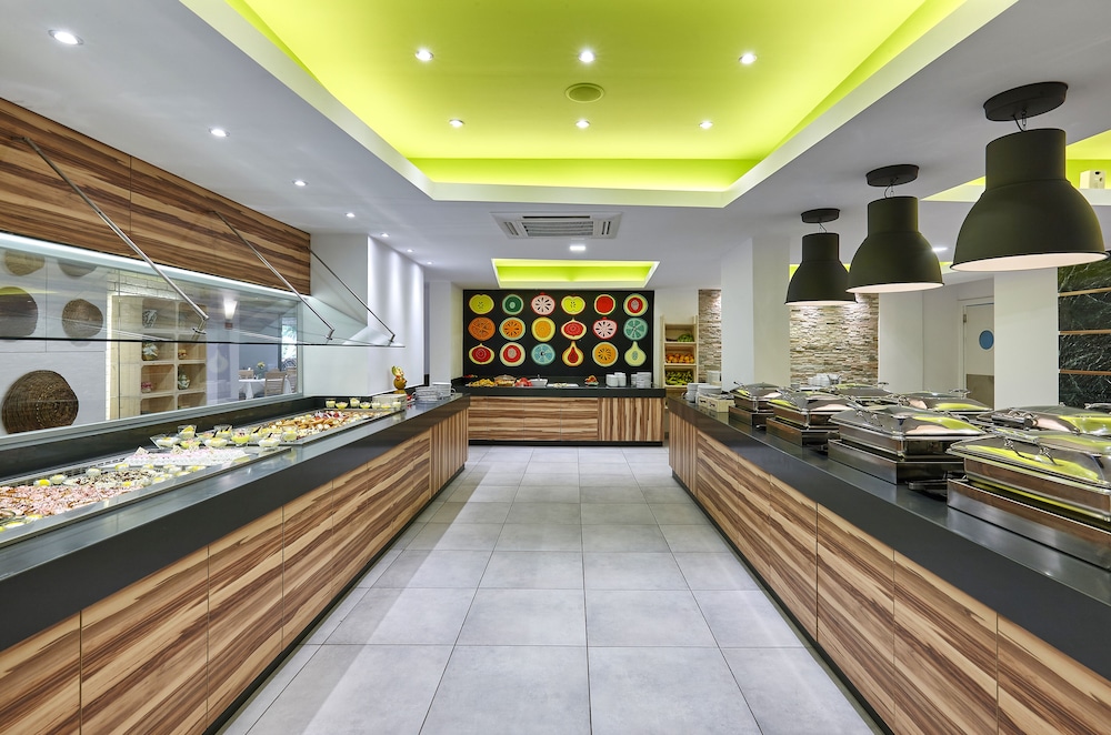 Arminda Hotel & Spa — Restaurant & bars in Stalida