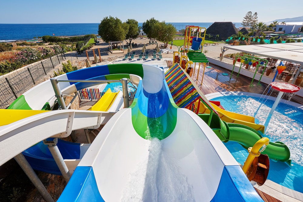 Arminda Hotel & Spa — Swimming pool in Stalida