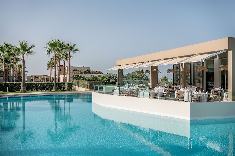 Avra Imperial Hotel — Restaurant in Platanias