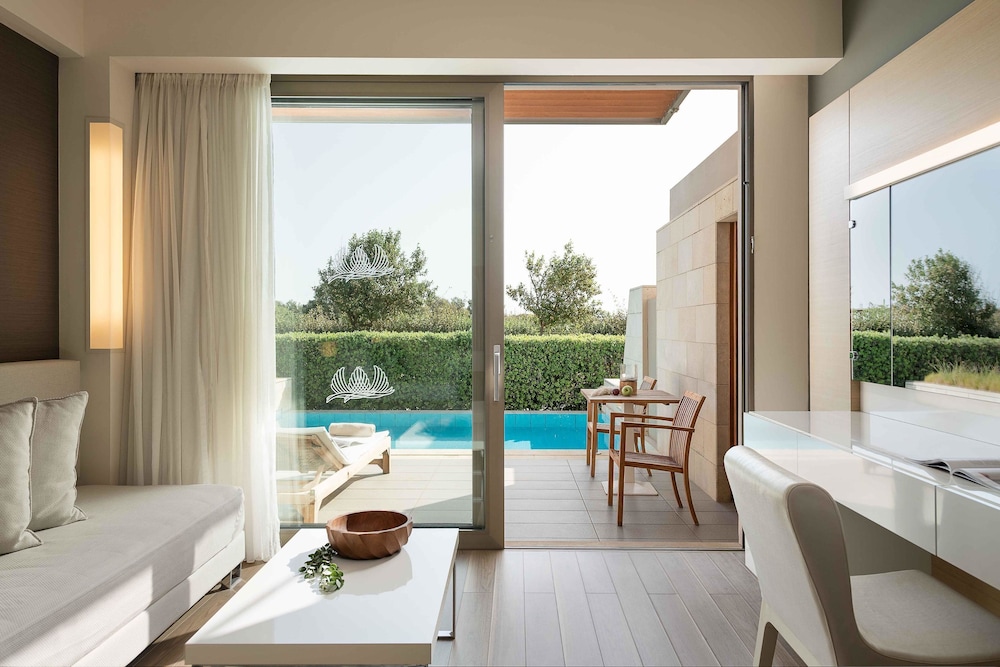 Avra Imperial Hotel — Rooms in Platanias