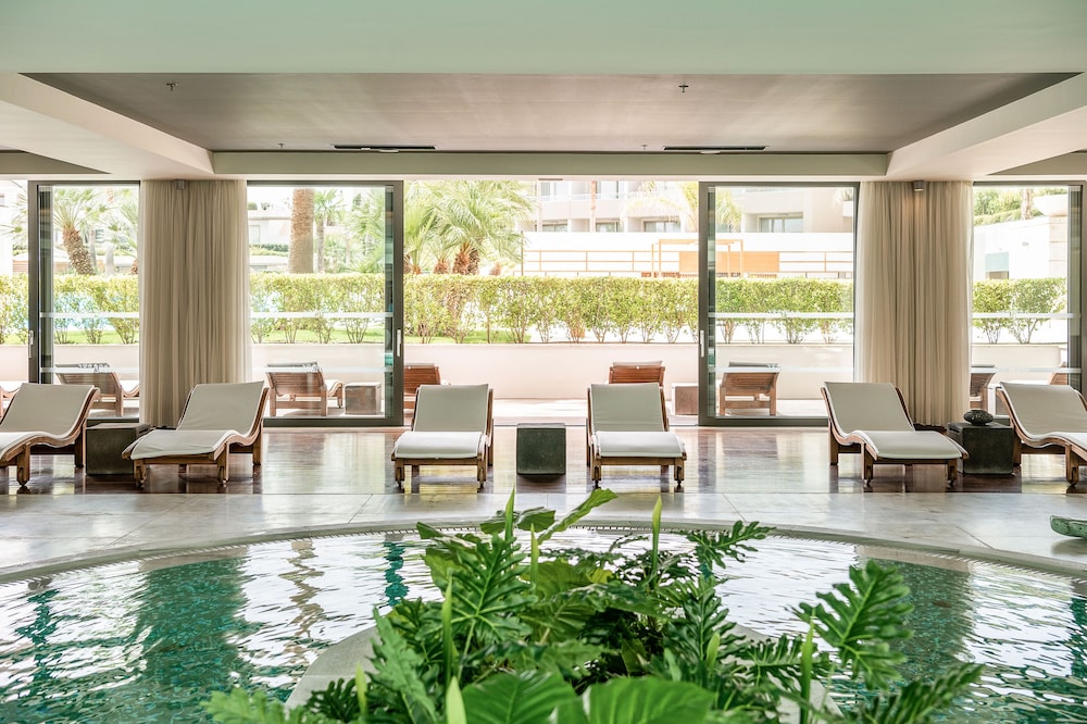 Avra Imperial Hotel — Facilities in Platanias