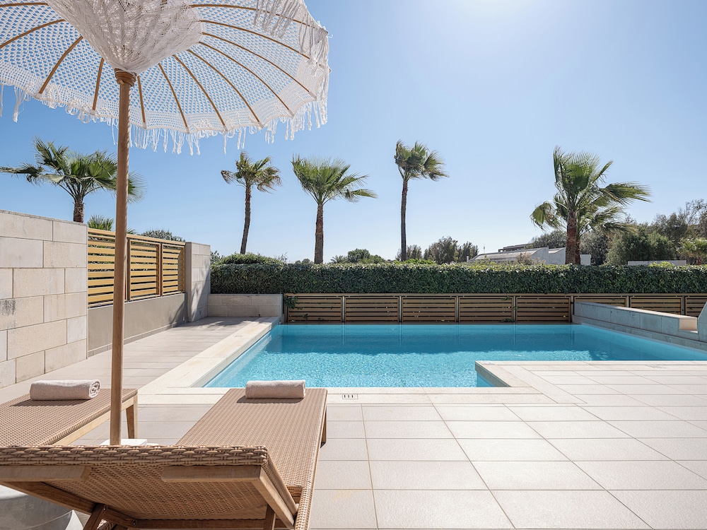 Avra Imperial Hotel — Rooms in Platanias