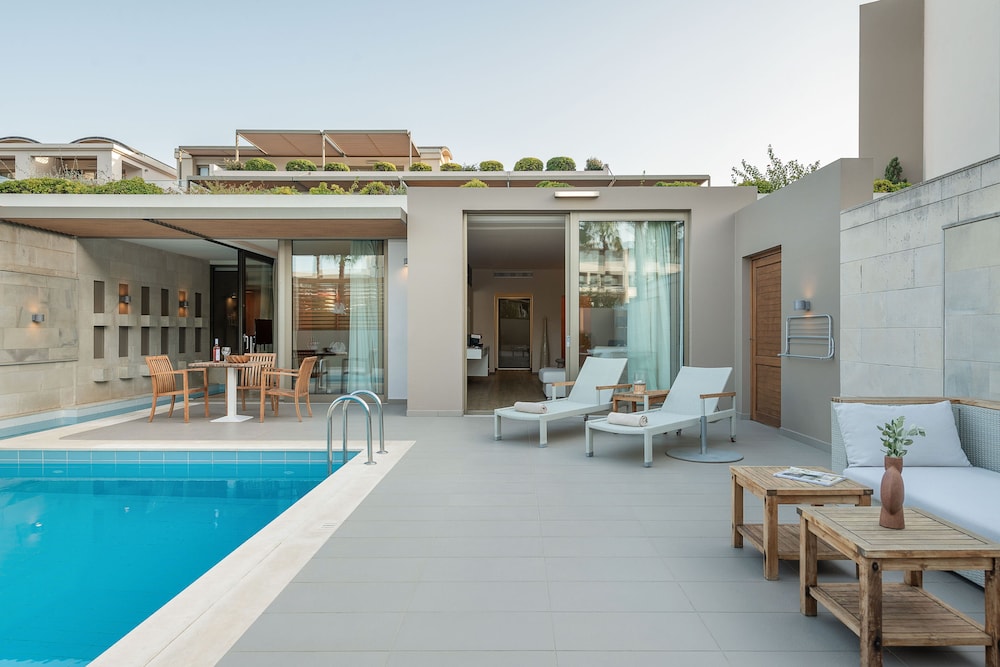 Avra Imperial Hotel — Rooms in Platanias