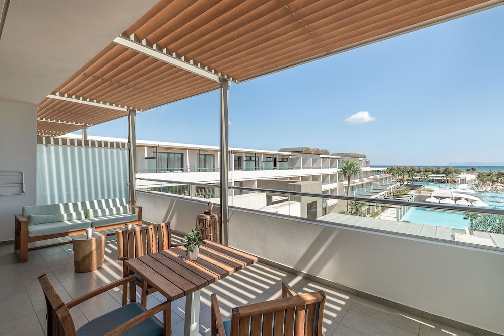 Avra Imperial Hotel — Restaurant in Platanias