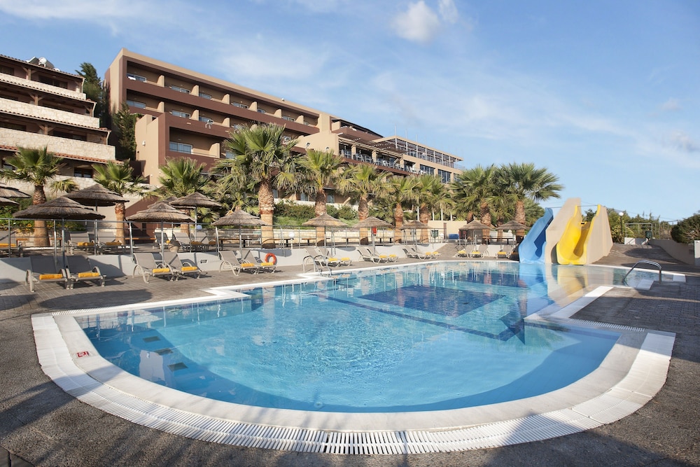 Blue Bay Resort Hotel - zdjęcie 2