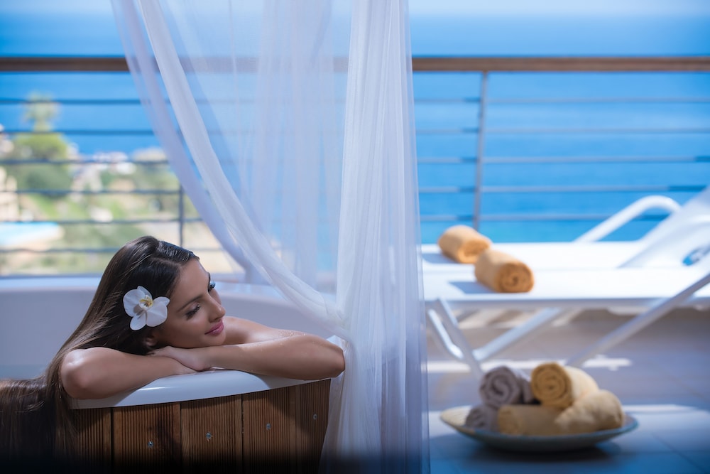 Blue Bay Resort Hotel — Spa in Lygaria