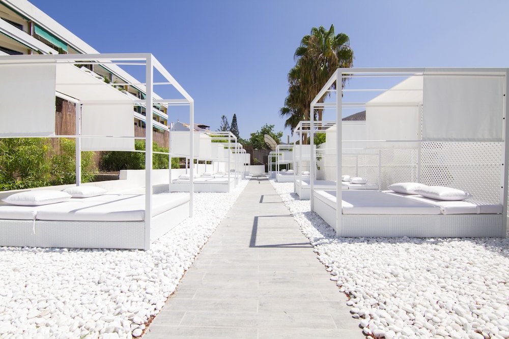 Checkin Bungalows Atlantida — Spa in Los Cristianos, Canary Islands