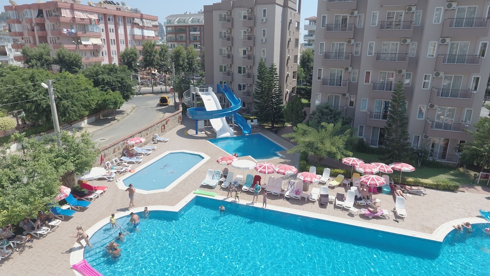 Club Sidar — Swimming pool in Alanya
