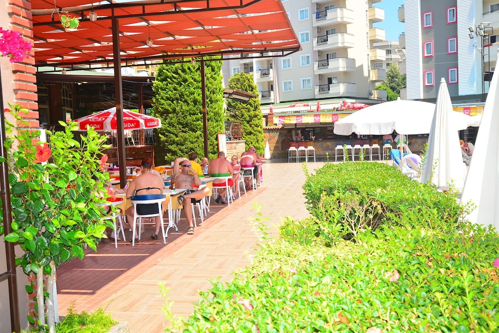 Club Sidar — Restaurant & bars in Alanya