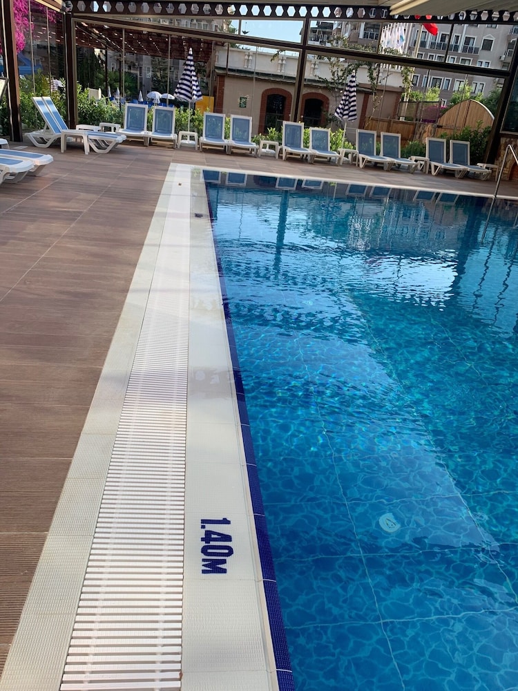 Club Sidar — Swimming pool in Alanya