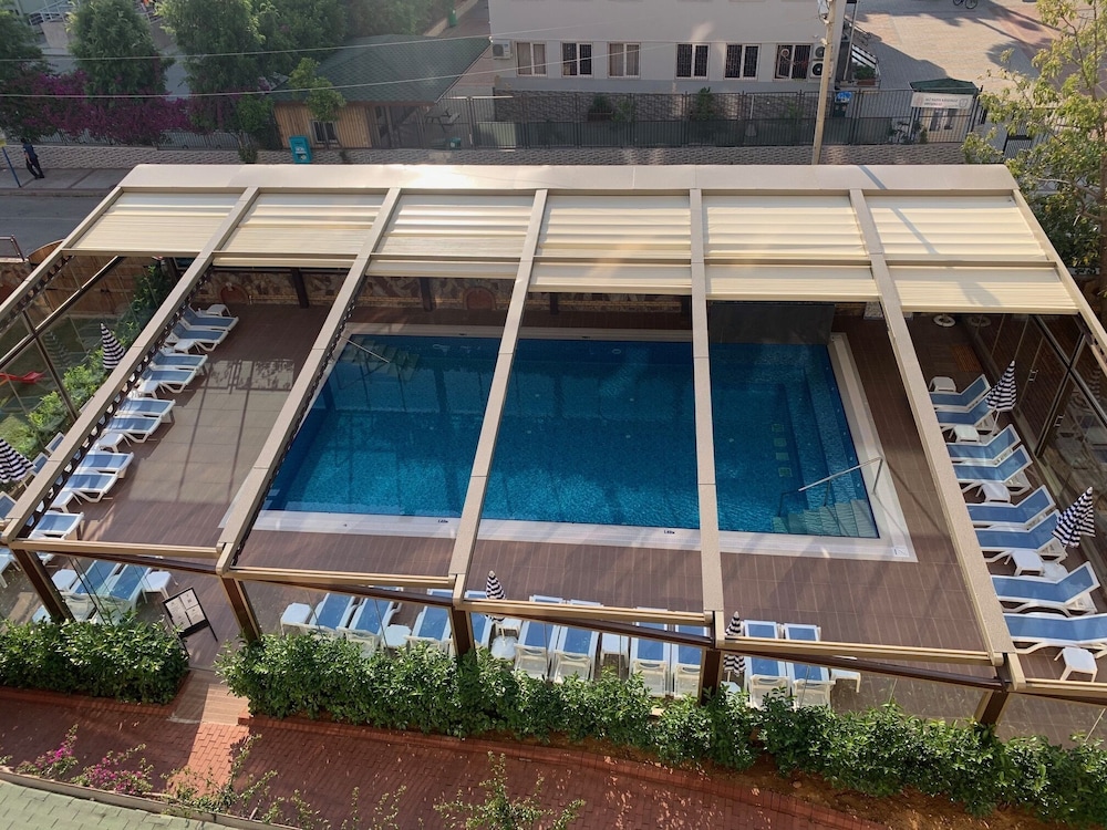 Club Sidar — Swimming pool in Alanya