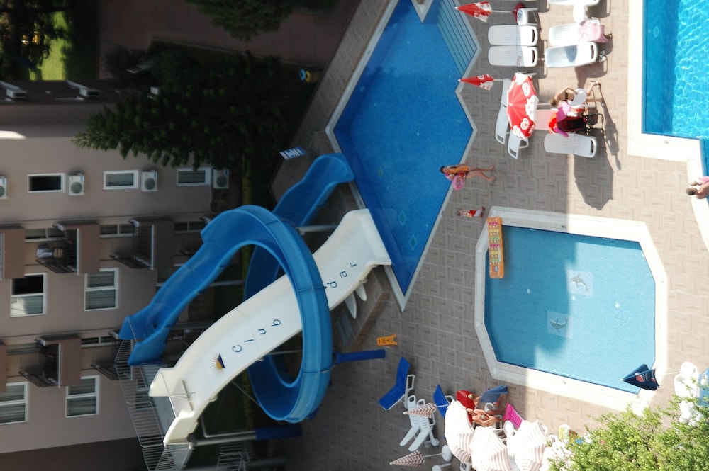 Club Sidar — Swimming pool in Alanya