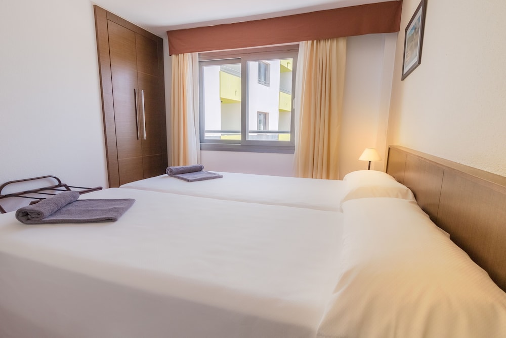 Hotel LIVVO Corralejo Beach — Hotel rooms in Corralejo, Canary Islands