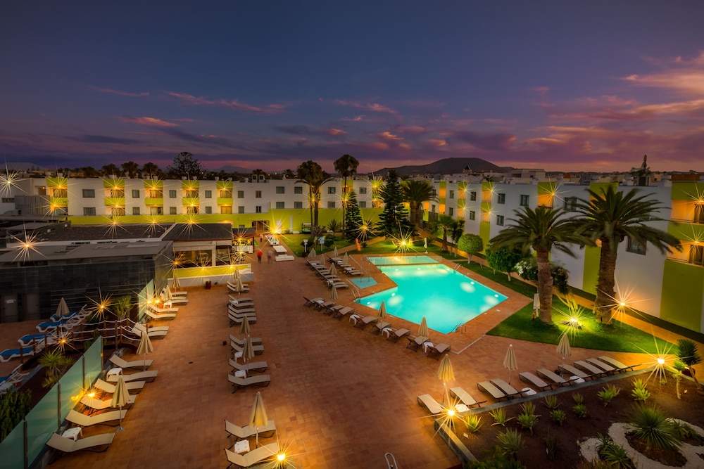 Hotel LIVVO Corralejo Beach - zdjęcie 2