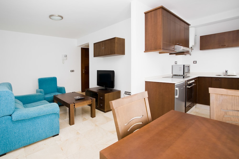 Hotel LIVVO Corralejo Beach — Hotel rooms in Corralejo, Canary Islands