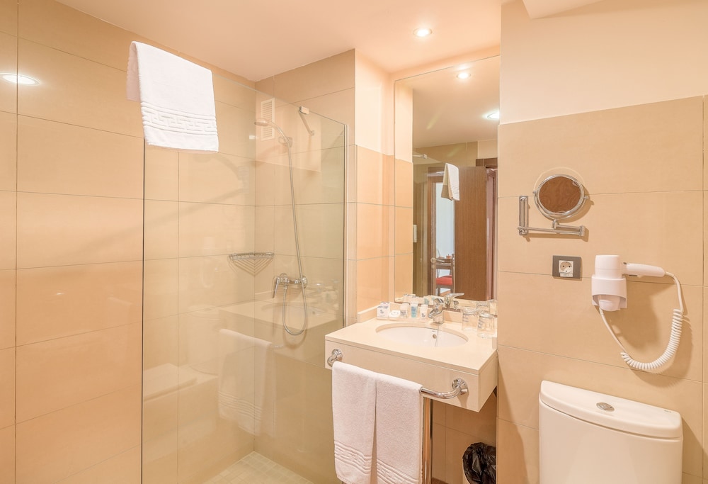Hotel LIVVO Corralejo Beach — Hotel rooms in Corralejo, Canary Islands